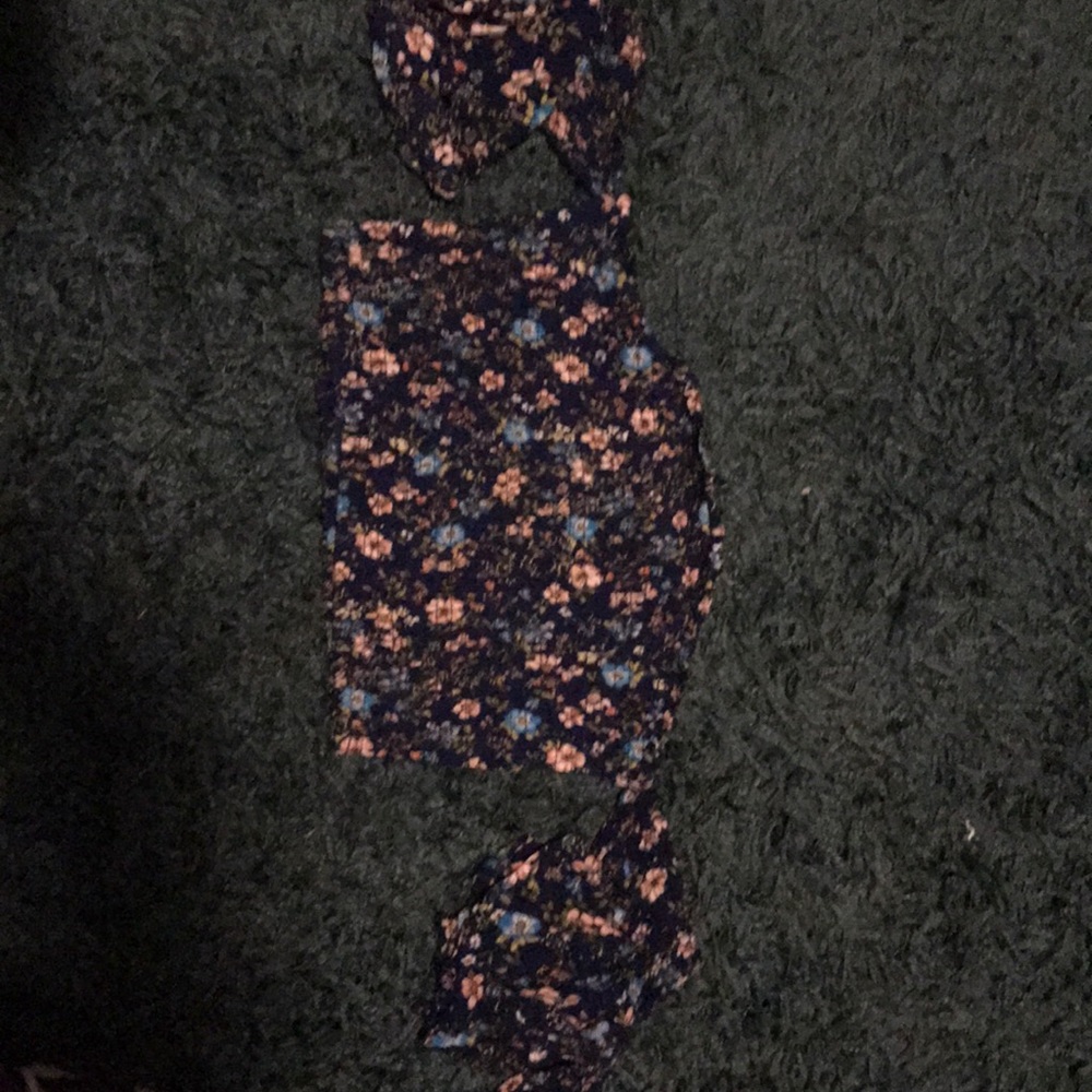 Two pice - Picture 4 of 4